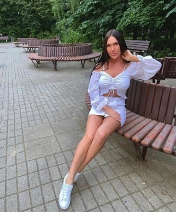 🌟 У меня опытная и нежная рука, которая подарит тебе незабываемое удовольствие. 😉 Проведи со мной время, и ты поймешь, что это настоящий рай на земле. 😈 Мои услуги включают все, что ты себе только можешь пожелать - от классики до экзотики. 🌹 Я умею создавать атмосферу полного расслабления и наслаждения. 💦 Мне важно, чтобы каждая встреча оставляла яркие воспоминания. ✨ Я гарантирую тебе полную конфиденциальность. 😊 Если ты ищешь интимные приключения в Москве, тогда ты нашел меня. Звони, и мы организуем встречу, которую ты никогда не забудешь. 📞🌆🔥 Юстиния